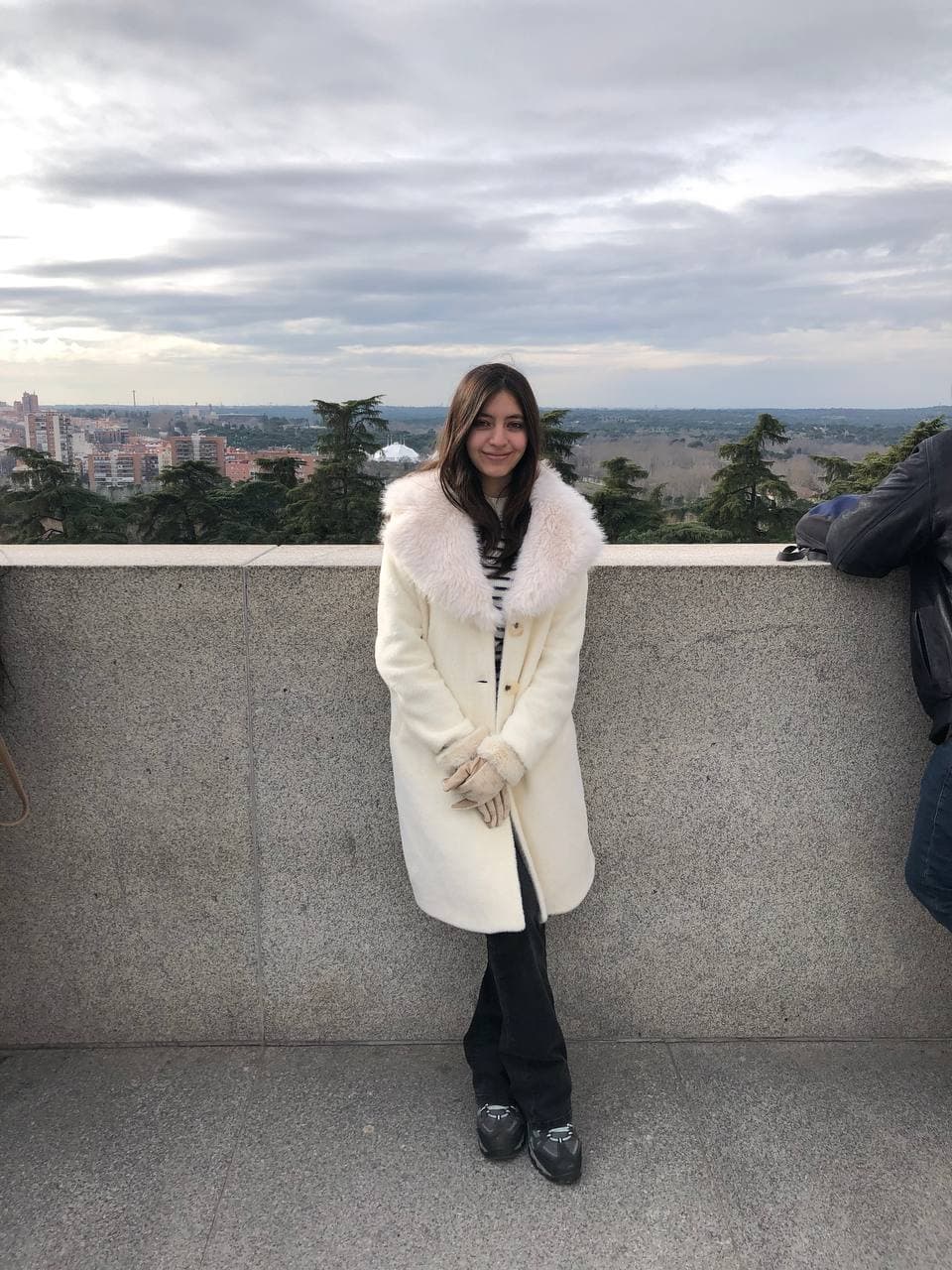 Alyson Bustamante photo 9